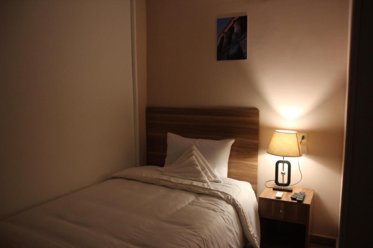 Farida Pyramids Boutique Hotel Kafrat al Jabal ภายนอก รูปภาพ
